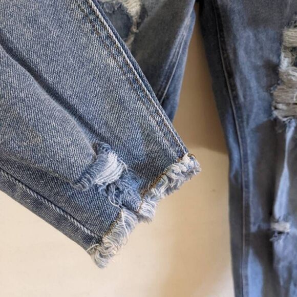 Tinseltown High Rise Distressed Mom Jeans Women’s Size 1 Medium Wash Y2K Grunge - Picture 7 of 10